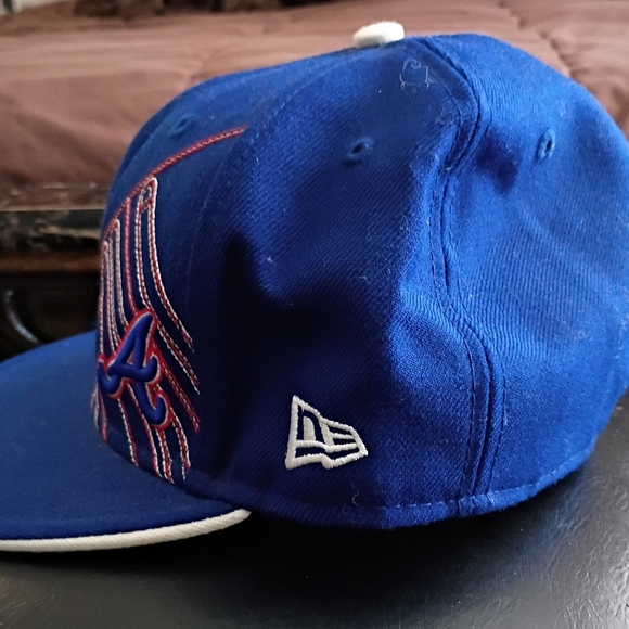 Blue Atlanta Braves New Era Fitted Hat         Size  7 1/8. Gently Used. - Picture 2 of 4